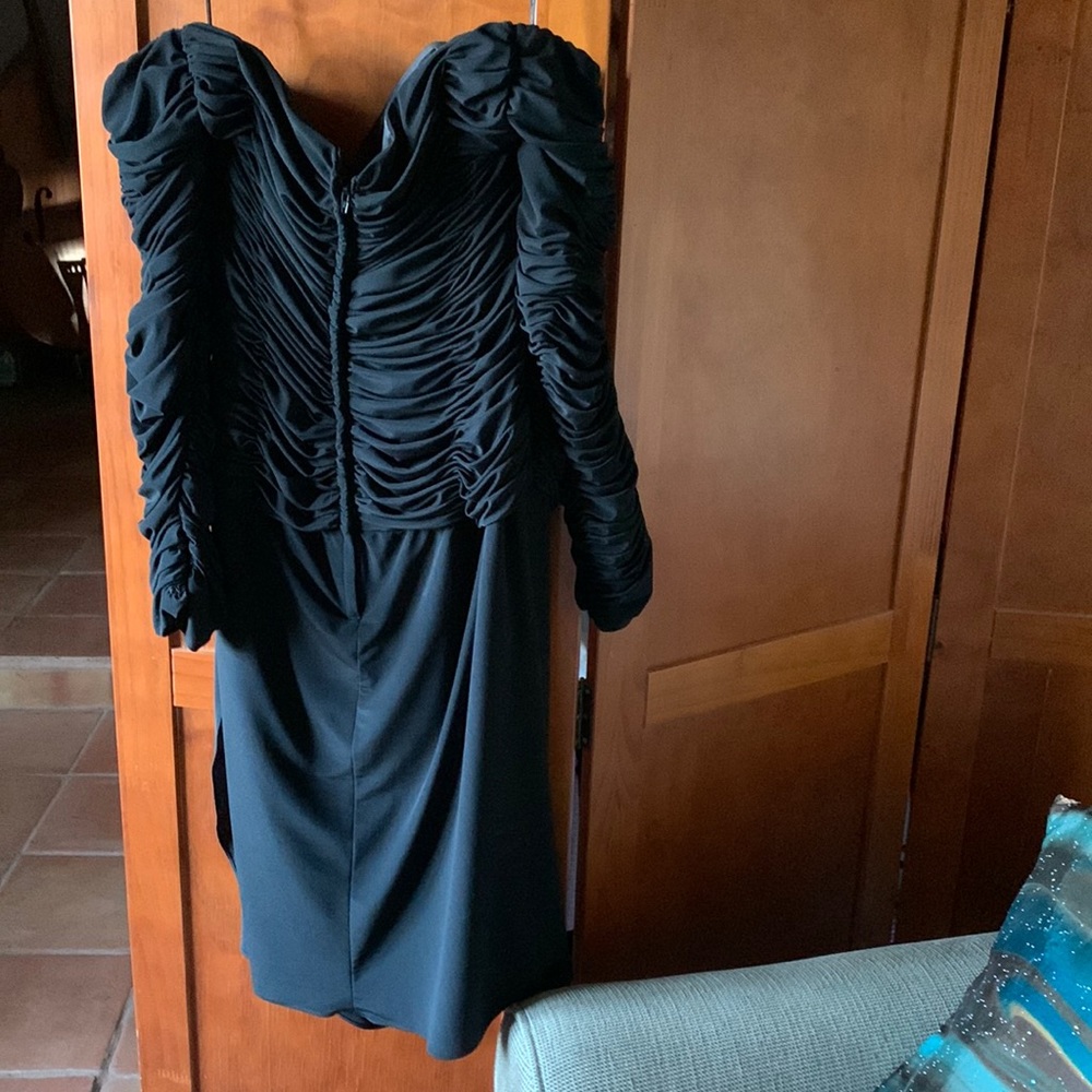 Vintage Victor Costa for Neiman Marcus Ruched Off Shoulder Dress - Picture 6 of 9